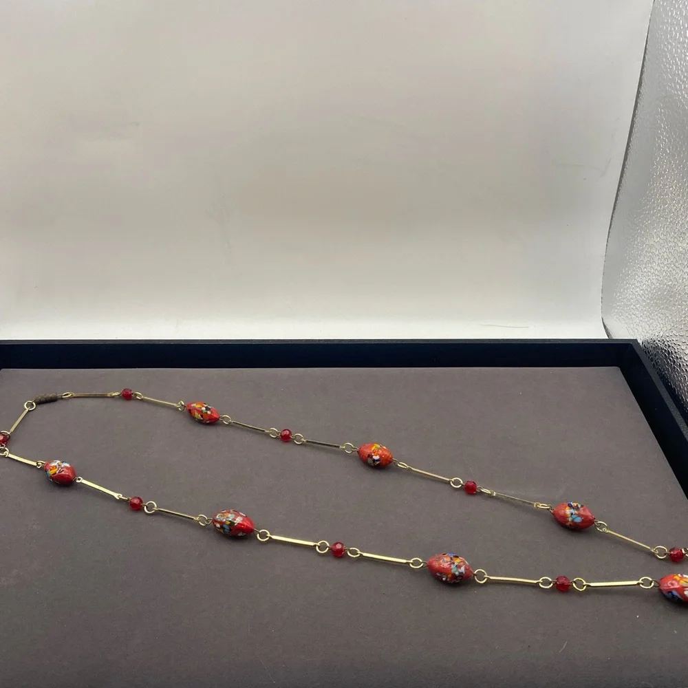 Vintage Murano Glass Millefiori Red Bead Necklace with gold tone link rods. - Picture 3 of 13